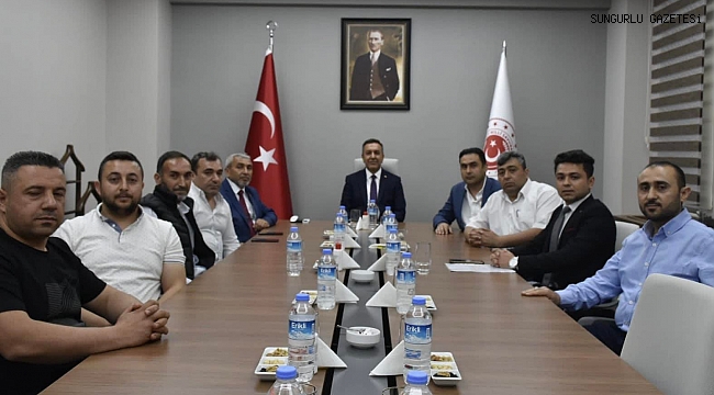 MUHSİN DERE, OSTİM'DEKİ SANAYİCİLERLE BİR ARAYA GELDİ