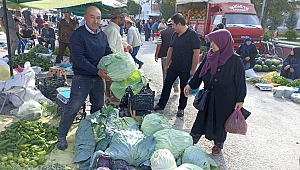 LAHANA PAZARA GELDİ: VATANDAŞLAR İLGİ GÖSTERDİ 