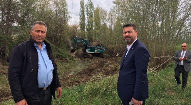 DSİ EKİPLERİ DEMİRŞEYH'TE DERELERİ TEMİZLİYOR
