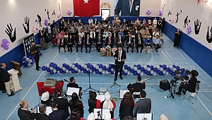 İSTİKLAL MARŞI’NI İŞARET DİLİYLE OKUDULAR… 
