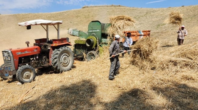 Köylerde ki çiftçiler patoz geleneğini yaşatıyor...