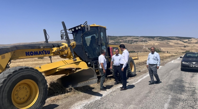 KÖKSAL, KÖY YOLLARINDAKİ ÇALIŞMALARI DENETLEDİ