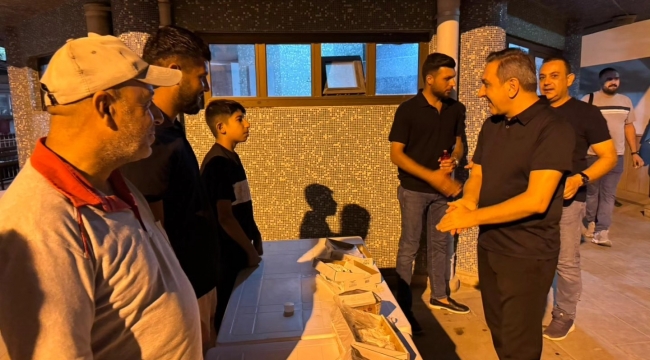 BELEDİYE KANDİLDE LOKUM İKRAM ETTİ...