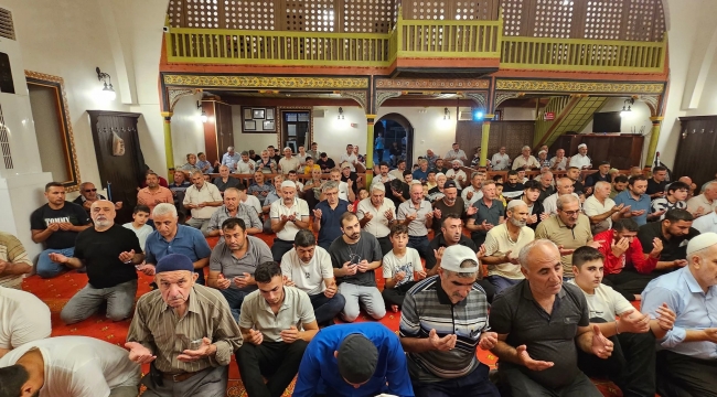 MEVLİD KANDİLİ DUALARLA İDRAK EDİLDİ...