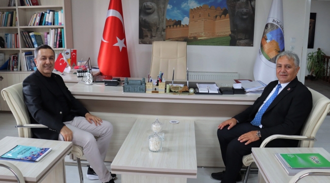 MUHSİN DERE, ADEM ÖZEL’İ ZİYARET ETTİ...