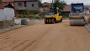 ÖRDEKDERESİ İLK DEFA SICAK ASFALTA KAVUŞUYOR…