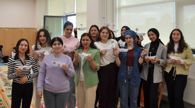 ÜNİVERSİTE ÖĞRENCİLERİ SUMUD FİLOSUNA DESTEK VERDİ 