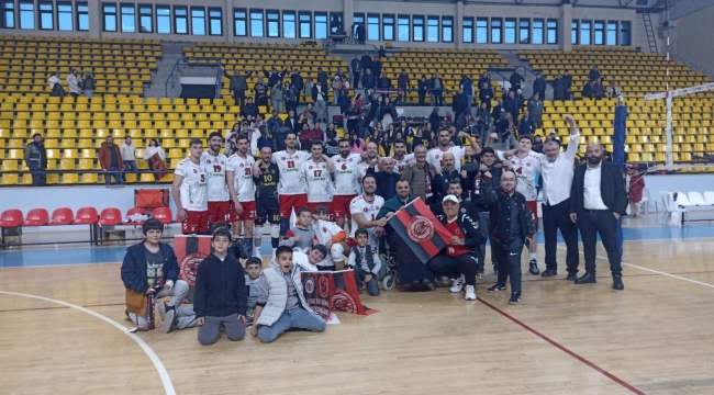 EFELER PLAY-OFF HEDEFİNE EMİN ADIMLARLA İLERLİYOR