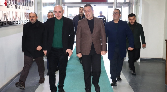 - MEVLÜT KARAKAYA, MUHSİN DERE’Yİ ZİYARET ETTİ…