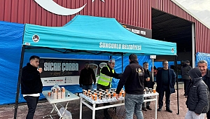 SUNGURLU BELEDİYESİ, PAZARLARDA ÇORBA İKRAM EDİYOR…
