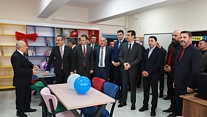  MEMİŞ BEKMEZCİ ORTAOKULU'NA YENİ KÜTÜPHANE…