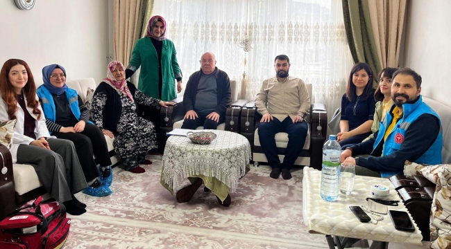 BAŞHEKİM, YAŞLILARI ZİYARET ETTİ…