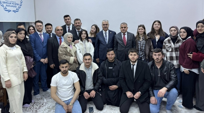 YUSUF AHLATCI, SUNGURLU’DA GENÇLERLE BULUŞTU…