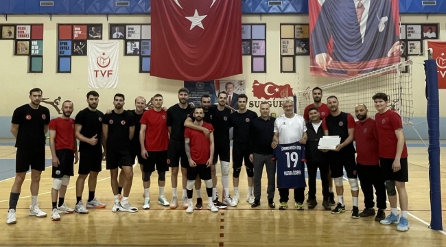SUNGURLU AKADEMİSPOR’DAN EFELERE TATLI İKRAMI…