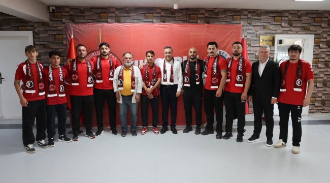 MİLLİ GÜREŞÇİLERİMİZ YUVAYA DÖNDÜ...