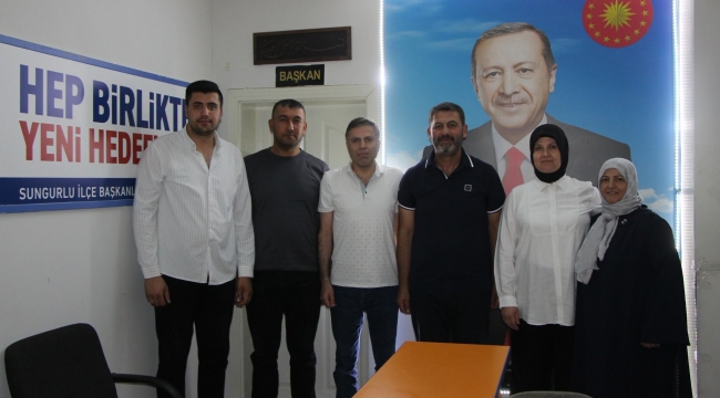  ŞULE AKKAŞ, AK PARTİ'Yİ ZİYARET ETTİ...
